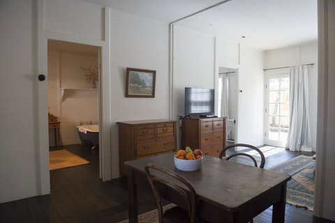 Hillview Heritage Hotel - New Castle Holiday 14