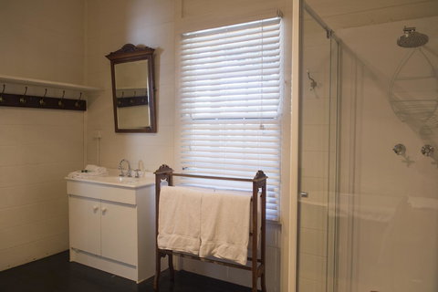 Hillview Heritage Hotel - New Castle Holiday 16