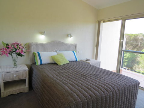 BlueWater Apartments - New Castle Holiday 24