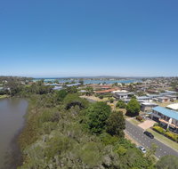 BlueWater Apartments - New Castle Holiday