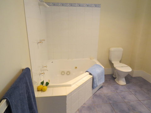 BlueWater Apartments - New Castle Holiday 23