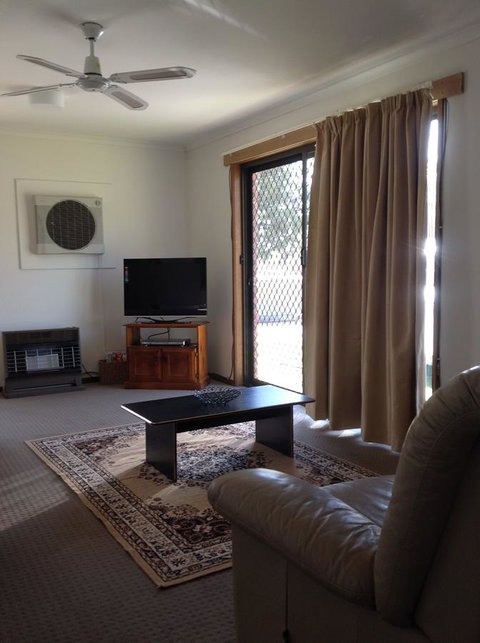 7 Melbourne Street - New Castle Holiday 6