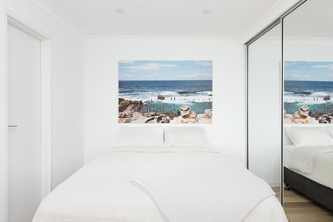 Right On Bondi - New Castle Holiday 10