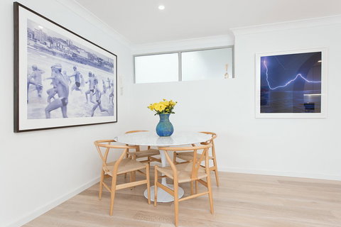 Right On Bondi - New Castle Holiday 4