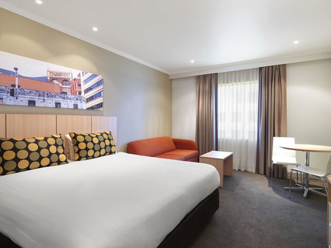 Ibis Styles Sydney Central - New Castle Holiday 20