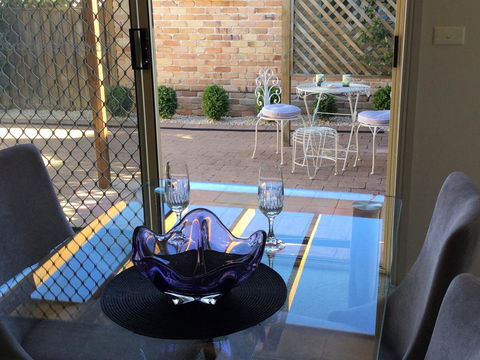 Tic Tac Toe Quality Accommodation - New Castle Holiday 0