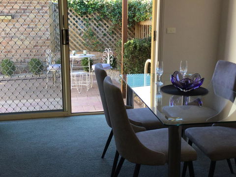 Tic Tac Toe Quality Accommodation - New Castle Holiday 12