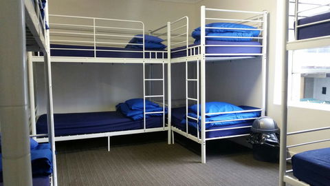 Summer House Kings Cross - New Castle Holiday 15