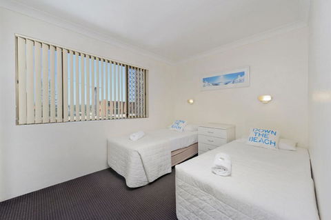 Beach House Holiday Apartments - New Castle Holiday 20