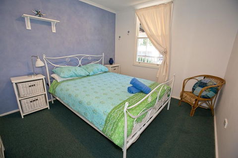 Bush & Bay Cottage - New Castle Holiday 20