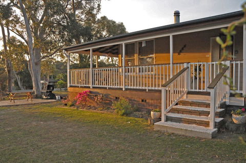 Bush & Bay Cottage - New Castle Holiday 17