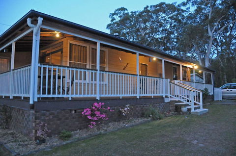 Bush & Bay Cottage - New Castle Holiday 18
