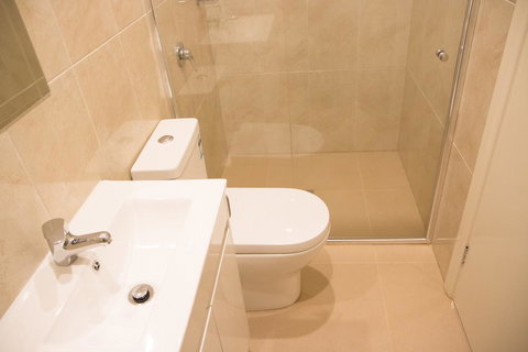 T&M HOUSE - New Castle Holiday 5