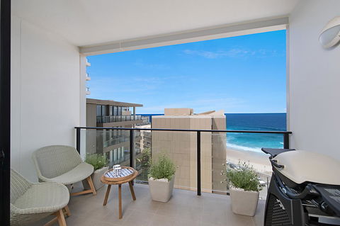 Arena Luxury Beachfront Apartment - New Castle Holiday 14