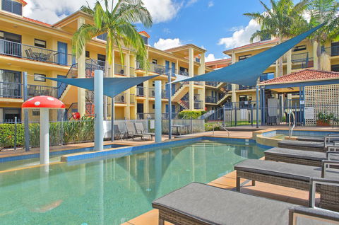 South Pacific Apartments - New Castle Holiday 5