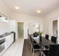 Horizon Apartments - New Castle Holiday