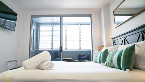 Crown On Darby Newcastle - New Castle Holiday 4