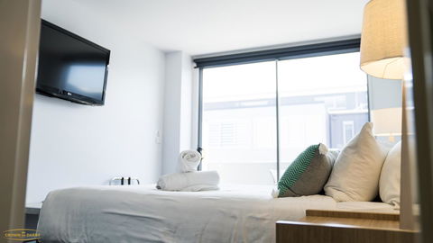 Crown On Darby Newcastle - New Castle Holiday 20