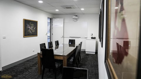 Crown On Darby Newcastle - New Castle Holiday 9