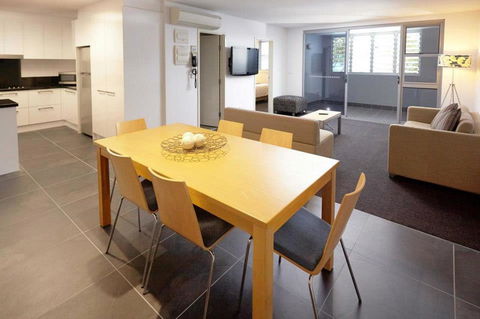 Crown On Darby Newcastle - New Castle Holiday 28