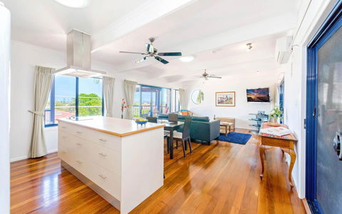 Coast Yamba - Adults Only - New Castle Holiday 10