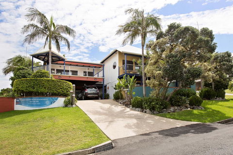 Coast Yamba - Adults Only - New Castle Holiday 27