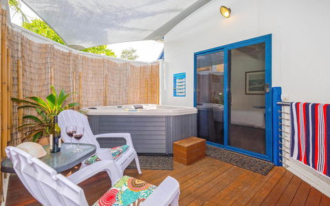 Coast Yamba - Adults Only - New Castle Holiday 3
