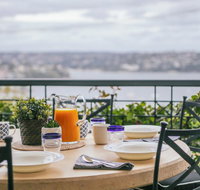 Private Room - luxury Mosman home - New Castle Holiday