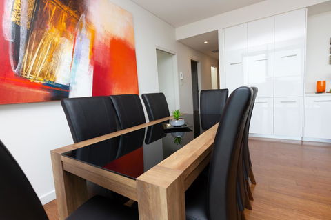 The Penthouse - New Castle Holiday 7