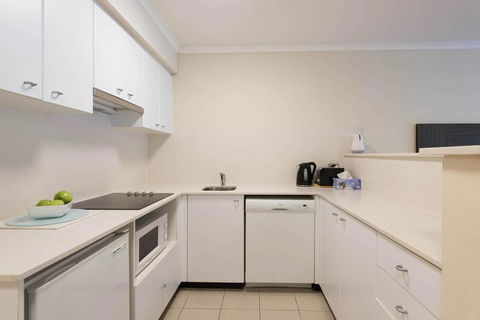 Grande Esplanade Studio - New Castle Holiday 8