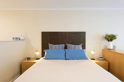 Grande Esplanade Studio - New Castle Holiday 2
