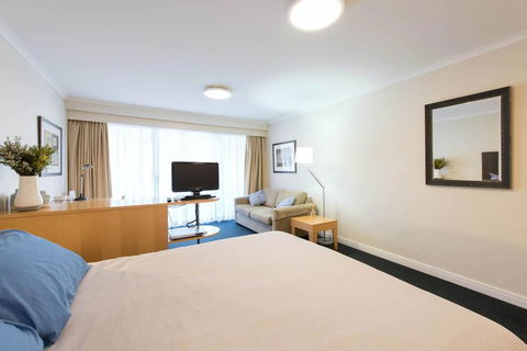 Grande Esplanade Studio - New Castle Holiday 3