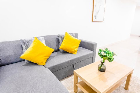 Near Train Station, New 2 BR Apt/free Parking - New Castle Holiday 19