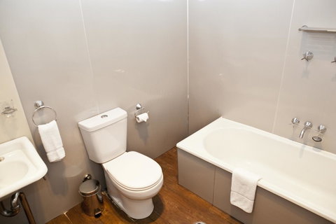 Q Station - New Castle Holiday 34