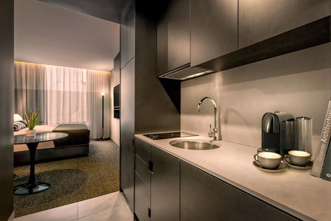 Veriu Green Square - New Castle Holiday 17