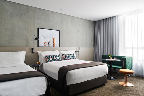 Veriu Green Square - New Castle Holiday 12