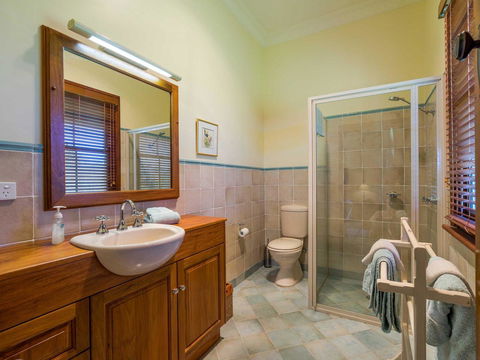 Roscrea Homestead Premier Homestead Accommodation - New Castle Holiday 1