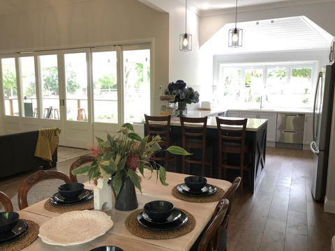 Chanticleer Gardens Barn Cottage With A Pool - New Castle Holiday 29
