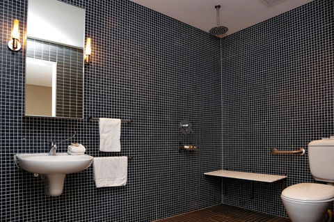 Crown Hotel Surry Hills - New Castle Holiday 24