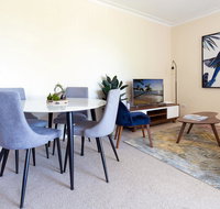 Stay in the heart of Randwick with style - New Castle Holiday