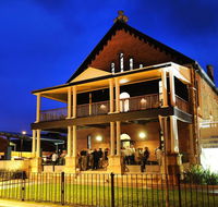 Perry Street Hotel - New Castle Holiday