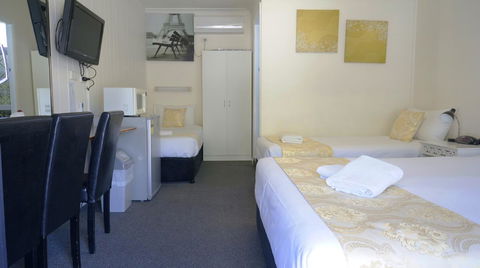 Highway Motor Inn Taree - New Castle Holiday 2