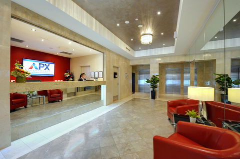 APX Darling Harbour - New Castle Holiday 1