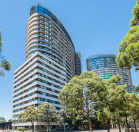 Australian Tower Stay - New Castle Holiday