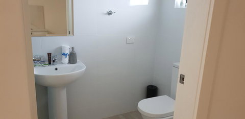 Carlton Suites - New Castle Holiday 16