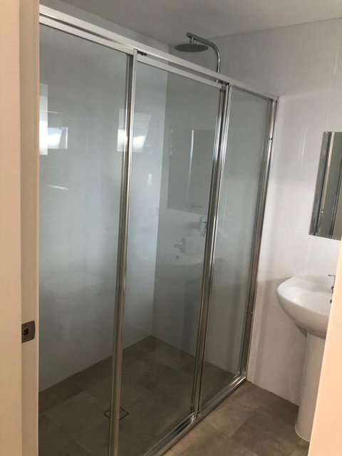 Carlton Suites - New Castle Holiday 34