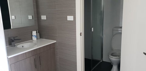 Carlton Suites - New Castle Holiday 9