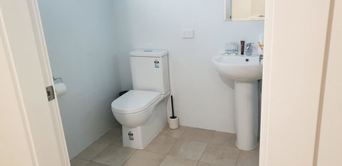 Carlton Suites - New Castle Holiday 15