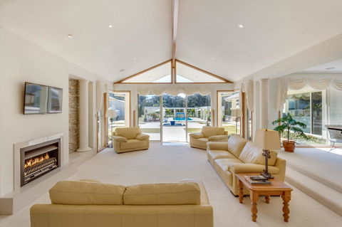 One Mile Mansion - Private Coastal Retreat FREE FAMILY ADVENTURE PASS - New Castle Holiday 13
