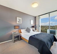 Wyndel Apartments North Sydney - Harbour Watch - New Castle Holiday
